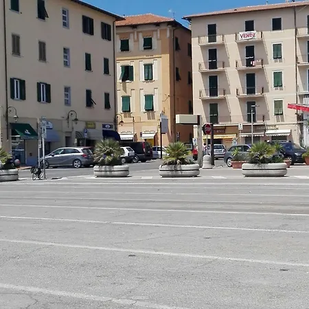 Al 28 فندق مبيت وإفطار 3*